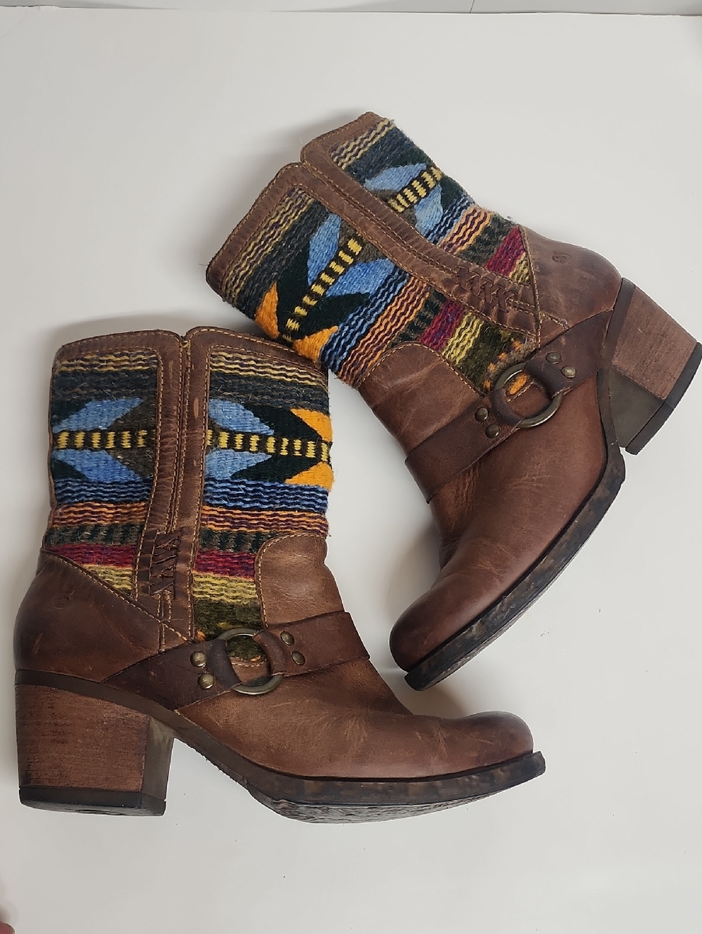 Distressed Born Brown Leather Mid-Heel Ankle Boots  Multicolor Knit Shaft 8.5/40 - Picture 9 of 13